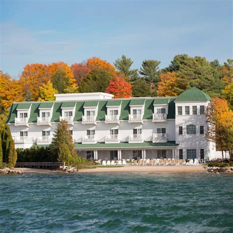 Walloon lake hotel - Hotel Walloon is perhaps the only "up north" destination that truly caters to adults, is truly upscale yet not pretentious and with only 36 rooms and suites and located on Walloon lake, a near perfect destination.